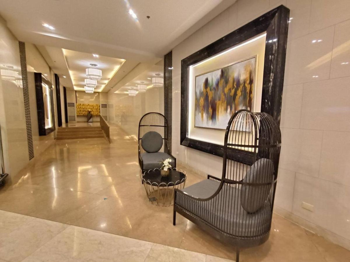 Penthouse Studio At Fame Residence 41St Floor, Shangrila-Megamall มะนิลา ภายนอก รูปภาพ